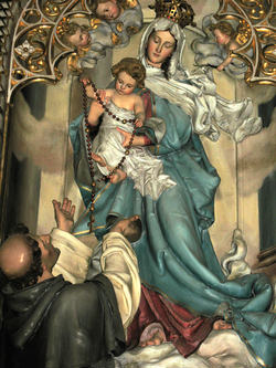 Detail of the Rosary Madonna by the Tyrolean sculptor Josef Mersa ca1905 in the parish church in: St. Ulrich in Gröden