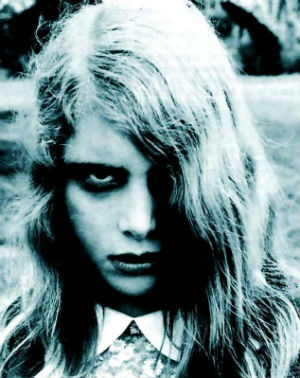 Kyra Schon, who played the little girl zombie in the original 'Night of the Living Dead' was reportedly hailed as one of Pop Artist Andy Warhol's all-time favorite screen performances. Schon told this writer she had always wanted to meet the late Warhol, as both were from Pittsburgh. Kyra Schon, who played the little girl zombie in the original 'Night of the Living Dead' was reportedly hailed as one of Pop Artist Andy Warhol's all-time favorite screen performances. Schon told this writer she had always wanted to meet the late Warhol, as both were from Pittsburgh.