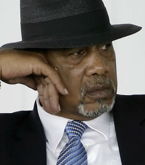 No other boxer gave Mohamed Ali more fits in the ring than Ken Norton due to his size and technical abilities, according to boxing historian and Showtime announcer Steve Farhood. No other boxer gave Mohamed Ali more fits in the ring than Ken Norton due to his size and technical abilities, according to boxing historian and Showtime announcer Steve Farhood.