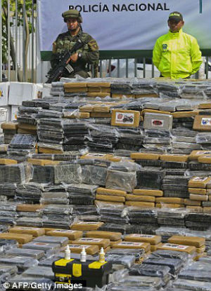 drugs colombia port bust drug largest south catholic nine american years disembark pineapple caribbean pulp authorities camouflaged netherlands discovered among