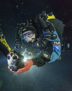 A nearly complete skeleton, the remains were found by explorers in an underwater cave in Mexico in 2007. The divers were mapping water-filled caves north of the city of Tulum, in the eastern part of the Yucatan Peninsula. A nearly complete skeleton, the remains were found by explorers in an underwater cave in Mexico in 2007. The divers were mapping water-filled caves north of the city of Tulum, in the eastern part of the Yucatan Peninsula.