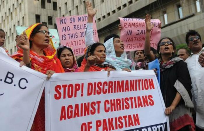 Christians suffer persecution throughout Pakistan. Christians suffer persecution throughout Pakistan.