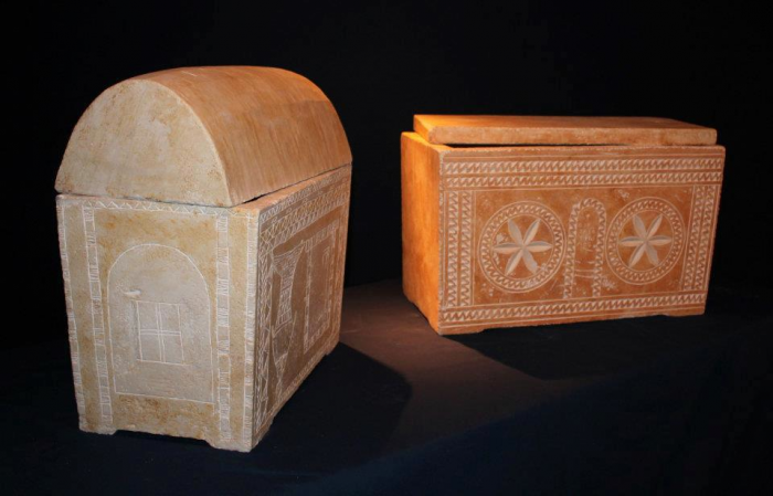 Ossuaries from the Talpiot Tomb have inscriptions on them that some say link them to Christ. Ossuaries from the Talpiot Tomb have inscriptions on them that some say link them to Christ.