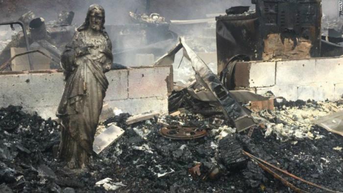 Christ statue survives devastating wildfire.