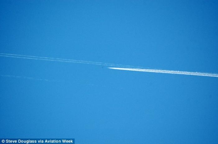 The mysterious aircraft were captured in this fleeting photograph. The mysterious aircraft were captured in this fleeting photograph.
