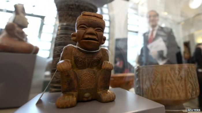 14th century artifacts from Colombia being displayed in a Spanish museum. 14th century artifacts from Colombia being displayed in a Spanish museum.