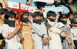 Witnesses at the trial said that Judge Muhammad Islam's decision to sentence the two Christians was made solely out of fear of extremists, since no proof of their guilt was presented. Image of Witnesses at the trial said that Judge Muhammad Islam's decision to sentence the two Christians was made solely out of fear of extremists, since no proof of their guilt was presented.