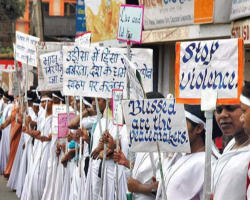 The commission prepares an annual report on the status of religious freedom in nations around the world. While in India, they plan to focus on the state of Orissa in the east, the site of heightened persecution against Christians, and the state of Gujarat in the west, where Muslim faithful were persecuted in 2002. Both situations involved Hindu extremists. Image of The commission prepares an annual report on the status of religious freedom in nations around the world. While in India, they plan to focus on the state of Orissa in the east, the site of heightened persecution against Christians, and the state of Gujarat in the west, where Muslim faithful were persecuted in 2002. Both situations involved Hindu extremists.