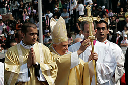 The Pope is “in good form, relaxed and pleased with the welcome” said Vatican spokesman Fr. Federico Lombardi noted speaking to journalists after the end of mass this morning here in Amman. Image of The Pope is “in good form, relaxed and pleased with the welcome” said Vatican spokesman Fr. Federico Lombardi noted speaking to journalists after the end of mass this morning here in Amman.