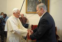(Pope and Prime Minister Benjamin Netanyahu pictured)
<br>An expert on Church-State relations in Israel, reached by AsiaNews, says he is confident that the Government knows nothing of what he says must be the idea of a single individual. The expert foresees that when the Head of the Government is informed of the matter, the functionary will be reprimanded and the attachment orders annulled, with apologies. Image of (Pope and Prime Minister Benjamin Netanyahu pictured)
<br>An expert on Church-State relations in Israel, reached by AsiaNews, says he is confident that the Government knows nothing of what he says must be the idea of a single individual. The expert foresees that when the Head of the Government is informed of the matter, the functionary will be reprimanded and the attachment orders annulled, with apologies.