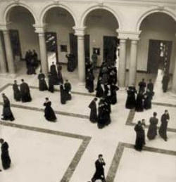 The intention of the Priestly Year is precisely that of rebuilding in the priest a strong spiritual identity, faithful to his original mission. This also involves an energetic effort to eliminate the 'filth' that has polluted part of the clergy, limited in numbers but disastrous on the level of its worldwide image. Image of The intention of the Priestly Year is precisely that of rebuilding in the priest a strong spiritual identity, faithful to his original mission. This also involves an energetic effort to eliminate the 'filth' that has polluted part of the clergy, limited in numbers but disastrous on the level of its worldwide image.
