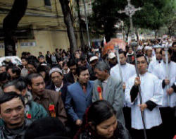 Among the wounded and beaten by police last July 20, there is also a nun from the congregation of the Sisters of the Lovers of the Cross, Sister Maria Tan, who was beaten and almost arrested. Some faithful wrested her from the hands of the policemen who were about to load her onto a truck. Image of Among the wounded and beaten by police last July 20, there is also a nun from the congregation of the Sisters of the Lovers of the Cross, Sister Maria Tan, who was beaten and almost arrested. Some faithful wrested her from the hands of the policemen who were about to load her onto a truck.