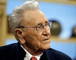 Dr. Oral Roberts died on December 15, 2009. Image of Dr. Oral Roberts died on December 15, 2009.