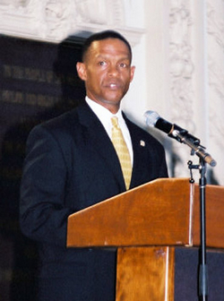 Erroll Southers has withdrawn his name from consideration for the top position with the TSA. Image of Erroll Southers has withdrawn his name from consideration for the top position with the TSA.