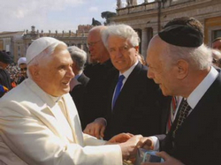 Cleveland businessman Sam Miller meeting Pope Benedict XVI. Cleveland businessman Sam Miller meeting Pope Benedict XVI.