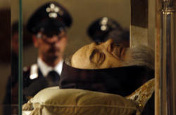 Padre Pio in death. Padre Pio in death.