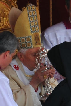 Do Not Be Afraid! Pope Benedict XVI's Homily, Beatification of Blessed John Paul - Christian Saints & Heroes - News - Vimarsana News