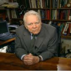 Rooney began his journalism career in the Army and went on to spend nearly six decades at CBS, half behind the camera as a writer and producer and then as an on-air commentator in 1978 when he joined '60 Minutes.' Rooney began his journalism career in the Army and went on to spend nearly six decades at CBS, half behind the camera as a writer and producer and then as an on-air commentator in 1978 when he joined '60 Minutes.'