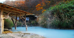 Japanese hot springs are beautiful, luxurious affairs -- but mind the rules! Japanese hot springs are beautiful, luxurious affairs -- but mind the rules!
