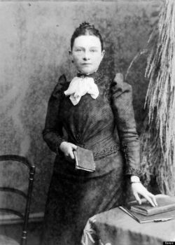 An author has implicated Lizzie Williams, the wife of the physician Sir John Williams, who was himself labeled a Ripper suspect in a 2005 book. An author has implicated Lizzie Williams, the wife of the physician Sir John Williams, who was himself labeled a Ripper suspect in a 2005 book.