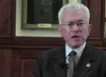 Obama's Harvard Law professor Roberto Unger in a still from his YouTube video. Unger thinks Obama should be voted out of office in November. Image of Obama's Harvard Law professor Roberto Unger in a still from his YouTube video. Unger thinks Obama should be voted out of office in November.