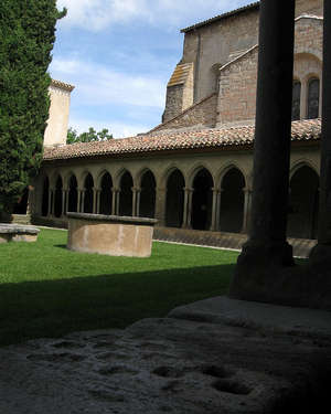 The star attraction is on the right side of the apse: the marble sarcophagus of Saint Sernin, designed by the Master of Cabestany. The sarcophagus is carved from a single block of Pyrenean marble. The detailed sculptures tell the story of St. Sernin's ministry, arrest, martyrdom and burial in Toulouse. The star attraction is on the right side of the apse: the marble sarcophagus of Saint Sernin, designed by the Master of Cabestany. The sarcophagus is carved from a single block of Pyrenean marble. The detailed sculptures tell the story of St. Sernin's ministry, arrest, martyrdom and burial in Toulouse.