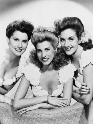 Patty Andrews was the lead singer of the Andrew Sisters, and was known as 'the sister in the middle.' Patty Andrews was the lead singer of the Andrew Sisters, and was known as 'the sister in the middle.'