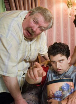 He was most popularly known as everyone's least favorite 'Muggle' - actor Richard Griffiths played boy wizard Harry Potter's most unsympathetic Uncle Vernon in the celebrated film series. He was most popularly known as everyone's least favorite 'Muggle' - actor Richard Griffiths played boy wizard Harry Potter's most unsympathetic Uncle Vernon in the celebrated film series.