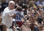 Pope Francis greets the children Image of Pope Francis greets the children