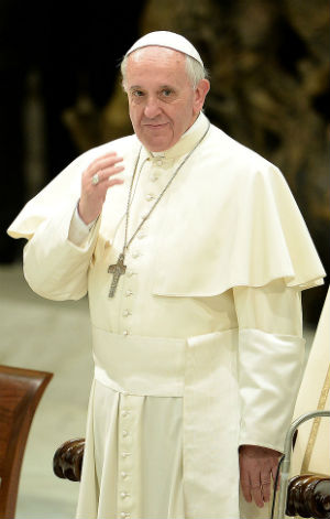 The slip-up was quickly published on YouTube and has garnered thousands of hits. YouTube users had some sympathy for the unfortunate pope. The slip-up was quickly published on YouTube and has garnered thousands of hits. YouTube users had some sympathy for the unfortunate pope.