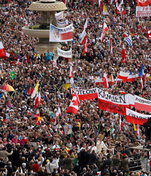 A spokesman for the Rome hotel owners' association, Marco Piscitello said that by early March, owners were reporting that more than 82 percent of hotel rooms in the city had been booked for the canonization weekend. A spokesman for the Rome hotel owners' association, Marco Piscitello said that by early March, owners were reporting that more than 82 percent of hotel rooms in the city had been booked for the canonization weekend.