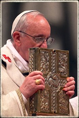 Pope Francis loves the Word of God and calls us to do the same Image of Pope Francis loves the Word of God and calls us to do the same