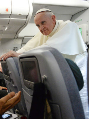 Relating his thoughts to an inflight news conference on his return to Rome, the Pope recalled his dramatic gestures during the visit. Relating his thoughts to an inflight news conference on his return to Rome, the Pope recalled his dramatic gestures during the visit.