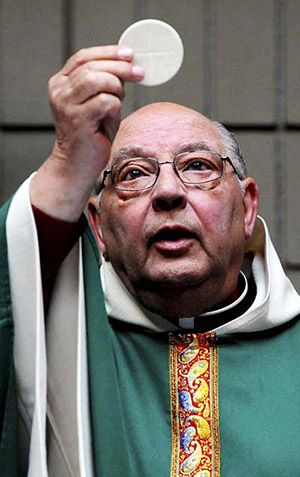 Thank you God for the holy priests in our midst! Thank you God for the holy priests in our midst!