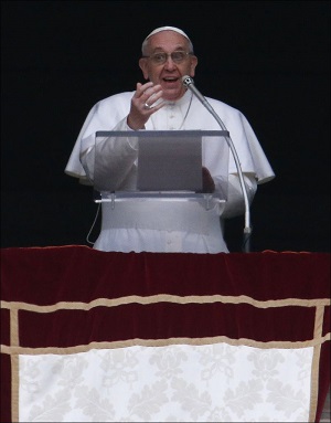 Pope Francis at the Angelus Pope Francis at the Angelus