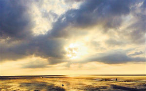 This image is suspected to show the face of God in clouds over Norfolk, however, it may also be the face of Karl Marx or Sean Connery. This image is suspected to show the face of God in clouds over Norfolk, however, it may also be the face of Karl Marx or Sean Connery.