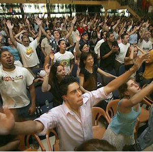 Protestants now make up 19 percent of the Latin American population, while another eight percent now profess no religious affiliation, a figure reaching 37 percent in Uruguay. Protestants now make up 19 percent of the Latin American population, while another eight percent now profess no religious affiliation, a figure reaching 37 percent in Uruguay.