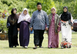 Muslims in Italy want polygamy to be recognized, now that gays can have civil unions. Muslims in Italy want polygamy to be recognized, now that gays can have civil unions.