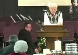 The pastor handled the hilarious situation with straight face (Bromeatheus Bobalatte/YouTube). Image of The pastor handled the hilarious situation with straight face (Bromeatheus Bobalatte/YouTube).