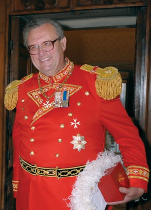 Fra' Matthew Festing has promised Pope Francis his loyalty. Fra' Matthew Festing has promised Pope Francis his loyalty.