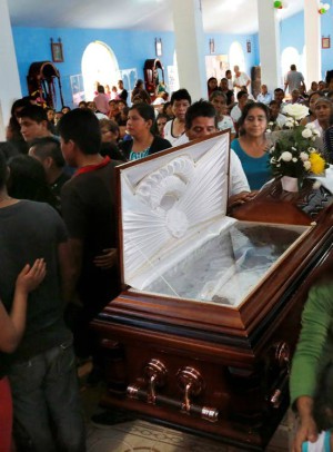Many priests in Mexico receive funerals with empty coffins as their bodies are usually discovered too late to be preserved. Many priests in Mexico receive funerals with empty coffins as their bodies are usually discovered too late to be preserved.