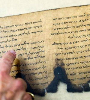 Archaeologists are searching for new fragments of the Dead Sea Scrolls to better understand the world at the time of Christ. Archaeologists are searching for new fragments of the Dead Sea Scrolls to better understand the world at the time of Christ.