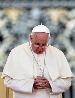 Pope Francis calls us to focus our prayers for persecuted Christians this month. Pope Francis calls us to focus our prayers for persecuted Christians this month.