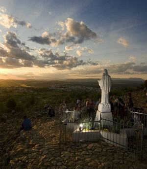The apparitions conveyed a message of peace for the world, a call to conversion, prayer and fasting. The apparitions conveyed a message of peace for the world, a call to conversion, prayer and fasting.