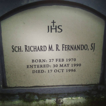 Richie Fernando died protecting his attacker. Richie Fernando died protecting his attacker.