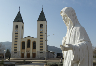 The Papal Envoy to Medjugorje has warned the apparition remains under Vatican review. The Papal Envoy to Medjugorje has warned the apparition remains under Vatican review.