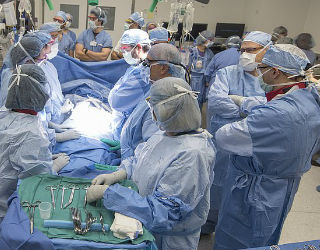 Cleveland Clinic performed the successful transplant surgery in 2017. Cleveland Clinic performed the successful transplant surgery in 2017.