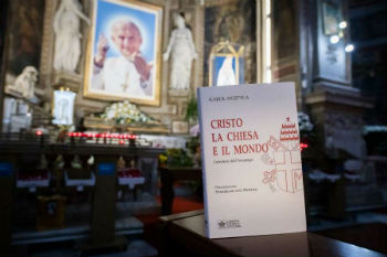 Cristo la Chiesa e il Mondo Cristo la Chiesa e il Mondo