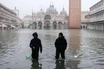 Flooding in Venice Flooding in Venice