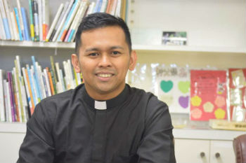Fr. Raniel Berdos Fr. Raniel Berdos